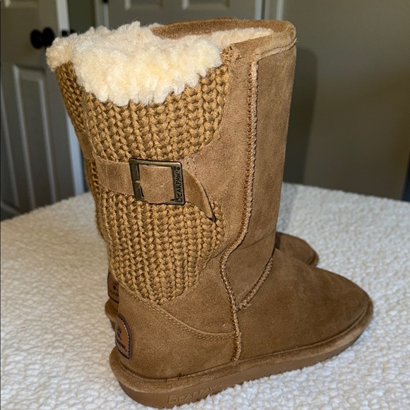 Women’s Bearpaw “Stella” Brown Knit & Suede Boots with Cream Fur Lining. Size 8 - Picture 2 of 9